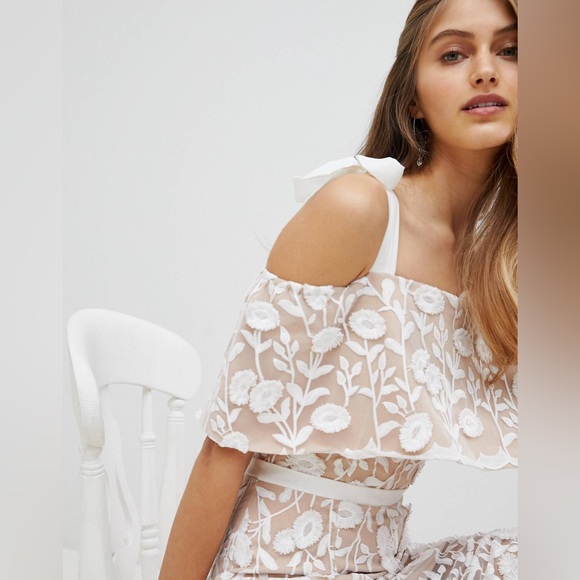 Jarlo Petite All Over Embroidered Lace Maxi Dress With Tie Shoulder Detail - Picture 4 of 8